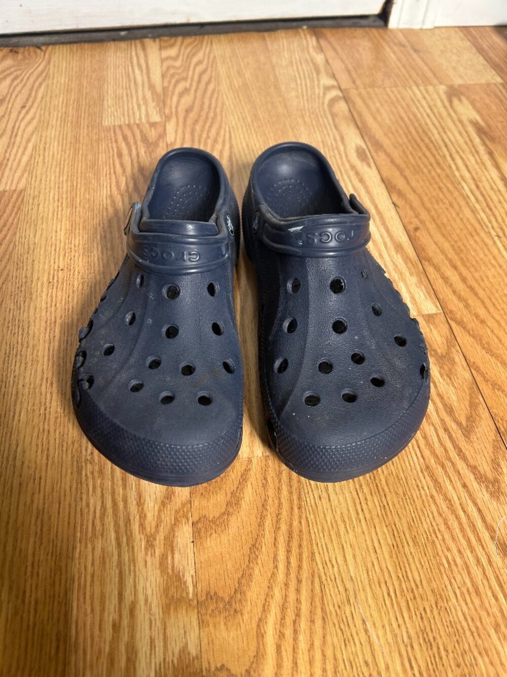 Men's Size 9 Navy Blue Crocs Sandals/Slides/Clog Waterproof Shoes